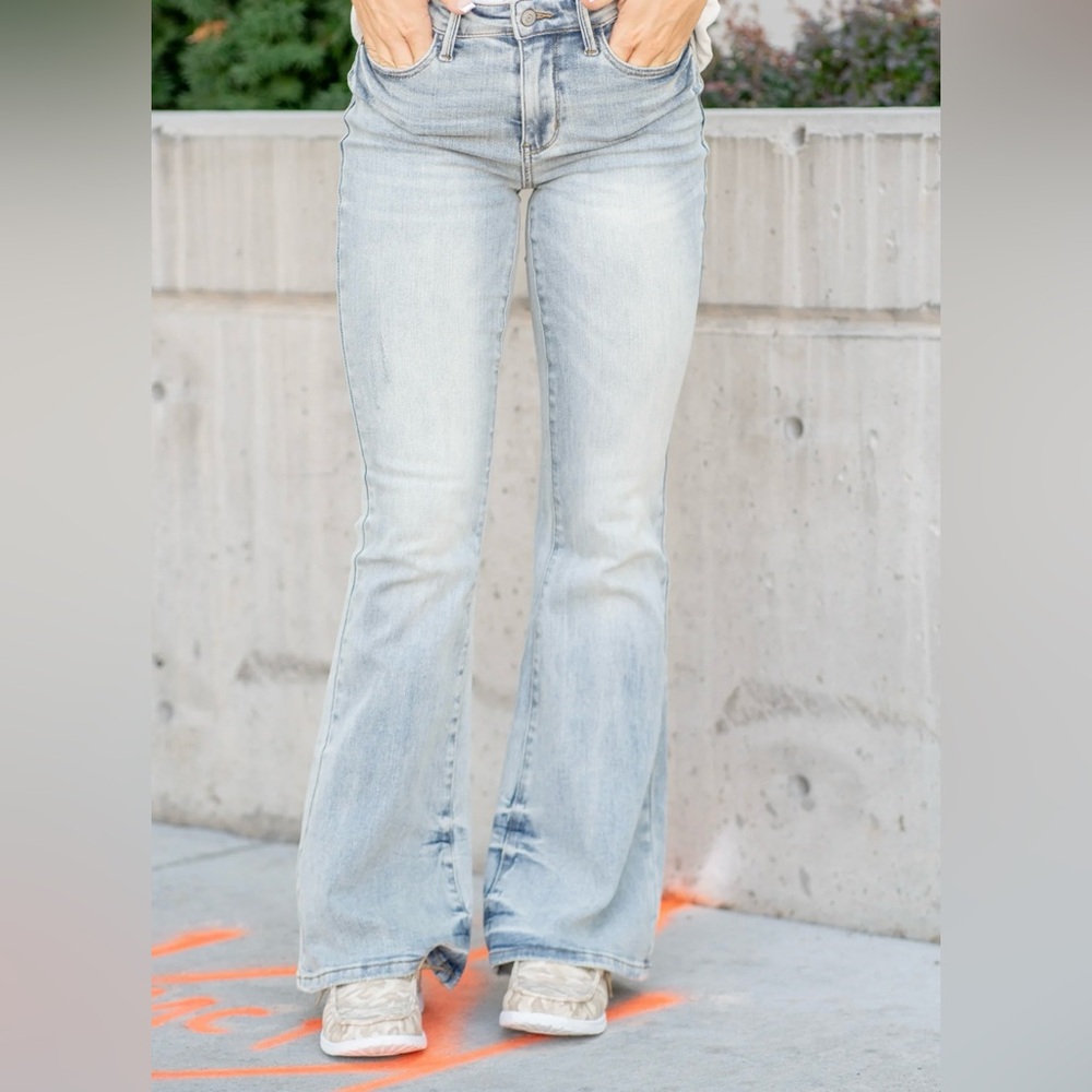 Judy Blue Flare Fit Jeans - Picture 7 of 16